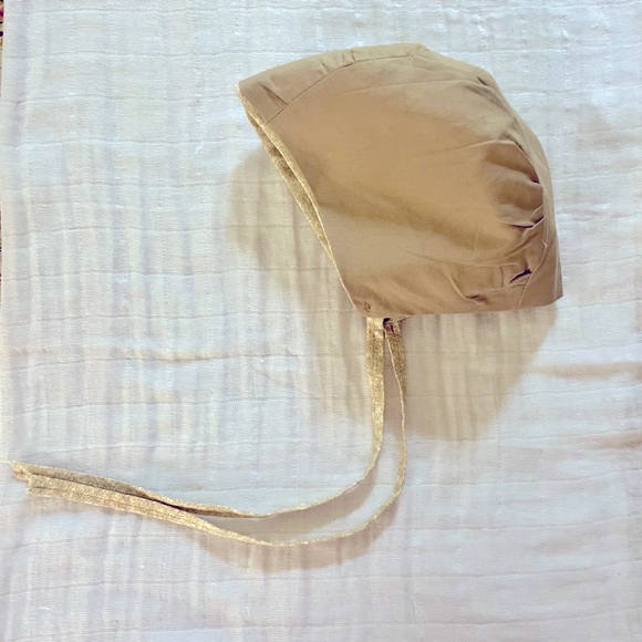 Handmade Light Brown/Cream Reversible Baby Bonnet 🤍🤍 - Picture 3 of 3